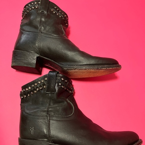 Frye Diana studded ankle boots black leather women’s 9b Rare - Picture 5 of 10